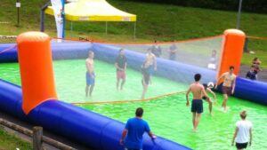 volley-in-acqua-1-1-300x169 Noleggio   Giochi  Gonfiabili